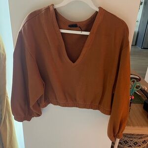 Urban Outfitters cropped V-Neck Brown Blouse